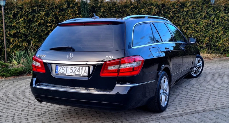 Mercedes-Benz Klasa E cena 45900 przebieg: 197000, rok produkcji 2010 z Andrychów małe 436